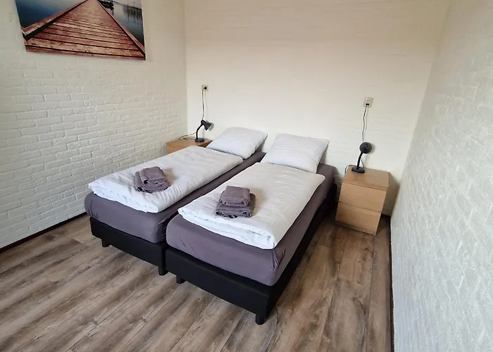 House Anemoon- 2 Km From The