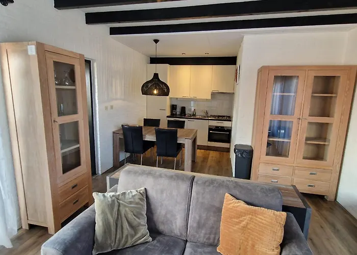 House Anemoon- 2 Km From The