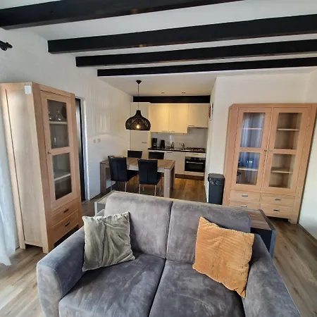 House Anemoon- 2 Km From The